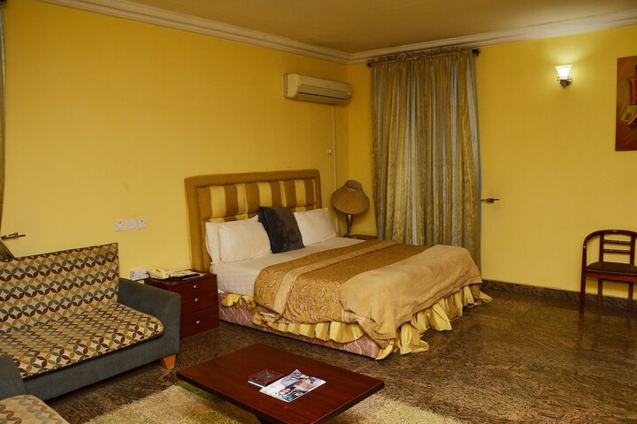 Room 55 of 94
