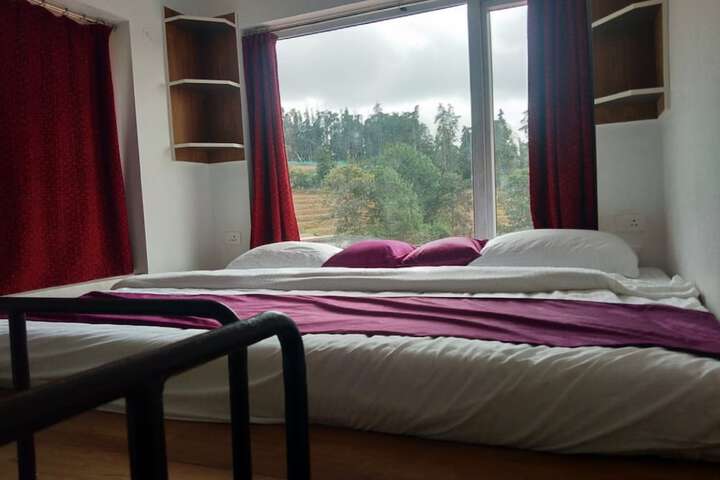 Room 4 of 55