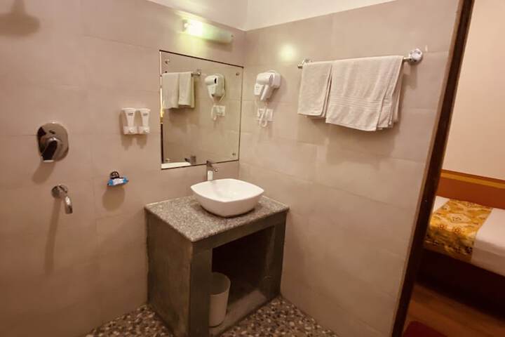 Room 158 of 214