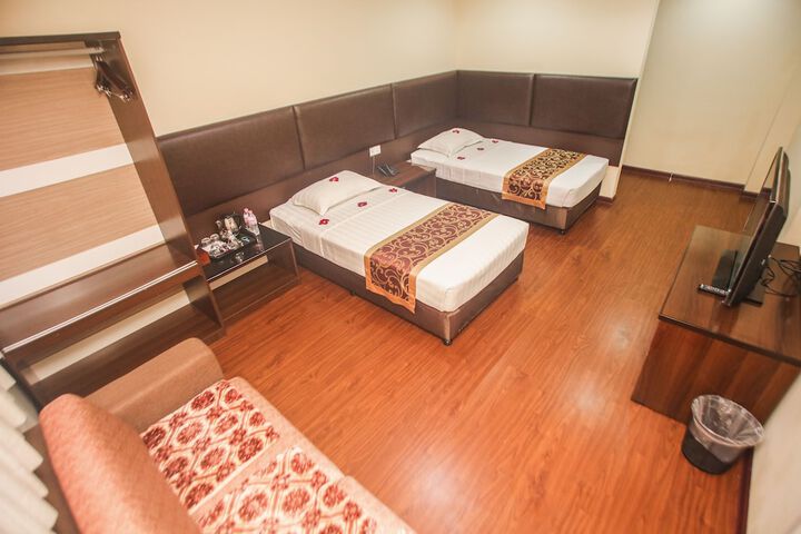 Room 20 of 40