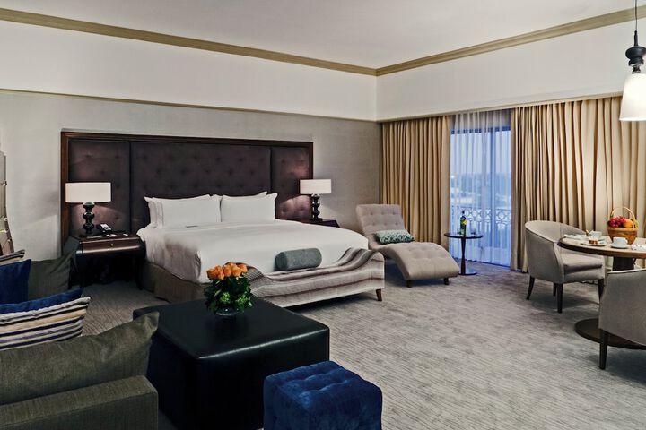 Room 26 of 120