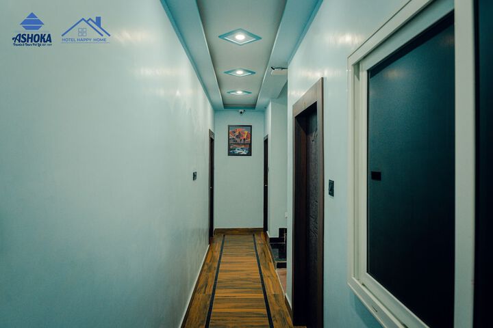 Ballroom/Hall 20 of 26