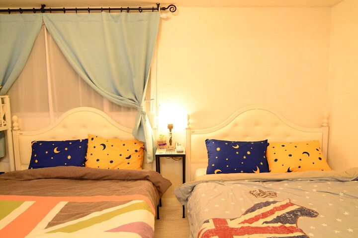 Room 28 of 264