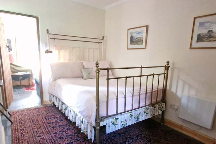 Room 25 of 47