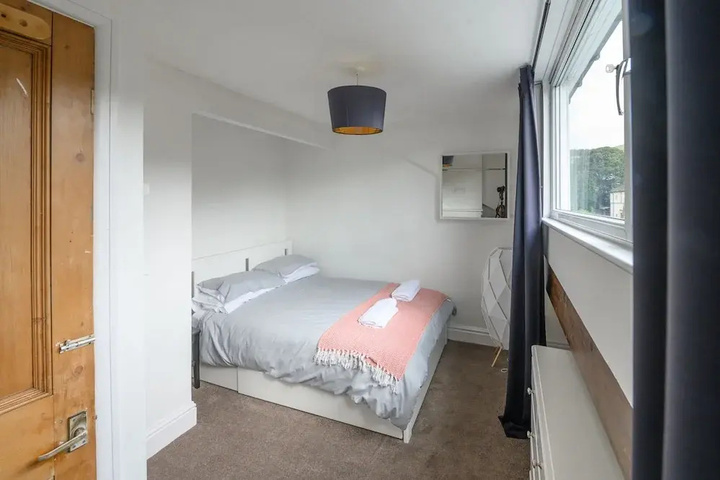 Room 3 of 15