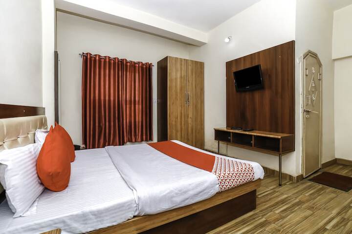 Room 7 of 18