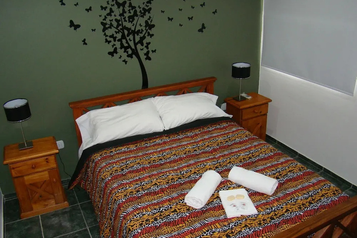 Room 4 of 20