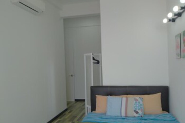 Room 25 of 30