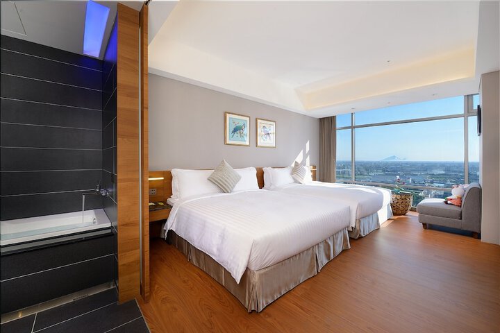 Room 15 of 155