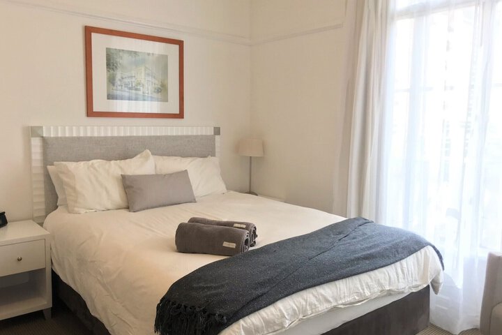 Room 8 of 25