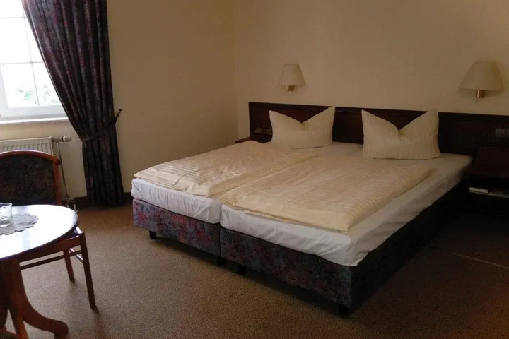 Room 3 of 14