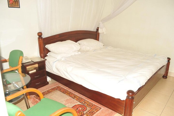 Room 16 of 49
