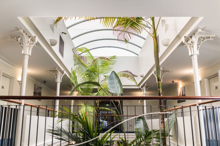 Entrance & Lobby