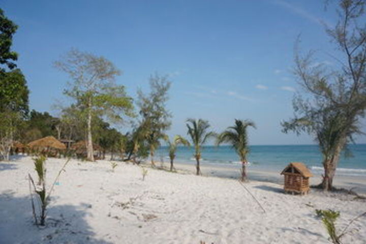 Beach 23 of 64