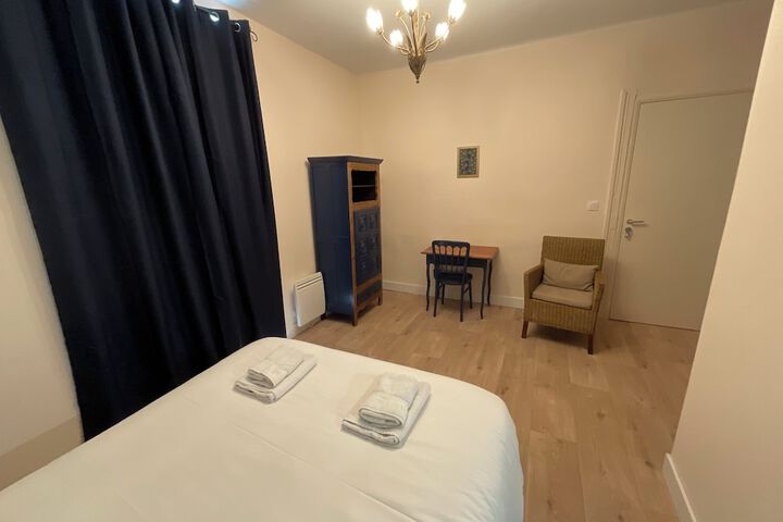Room 17 of 44