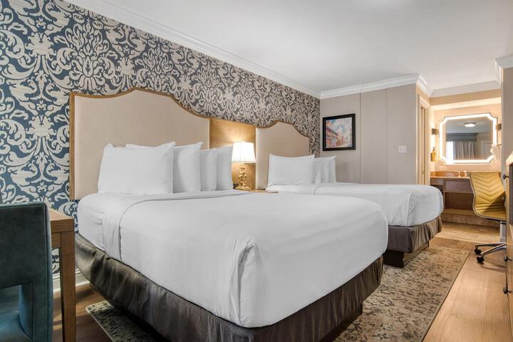 Room 20 of 65
