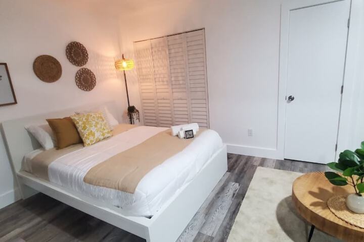 Room 3 of 17