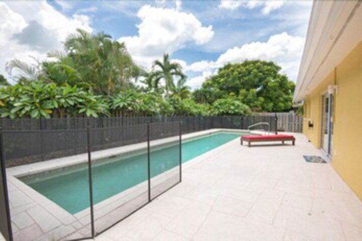 Image of Woodridge - Private & Sanitized Perfect for Social Distancing & Working From Home. Private Pool, Pet Friendly. Discounted During Pandemic. Super-host Support