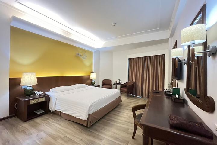 Room 10 of 91