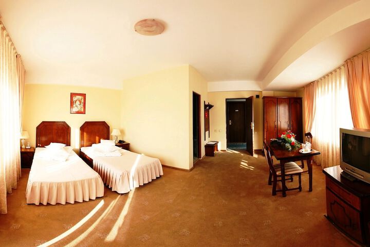 Room 5 of 46