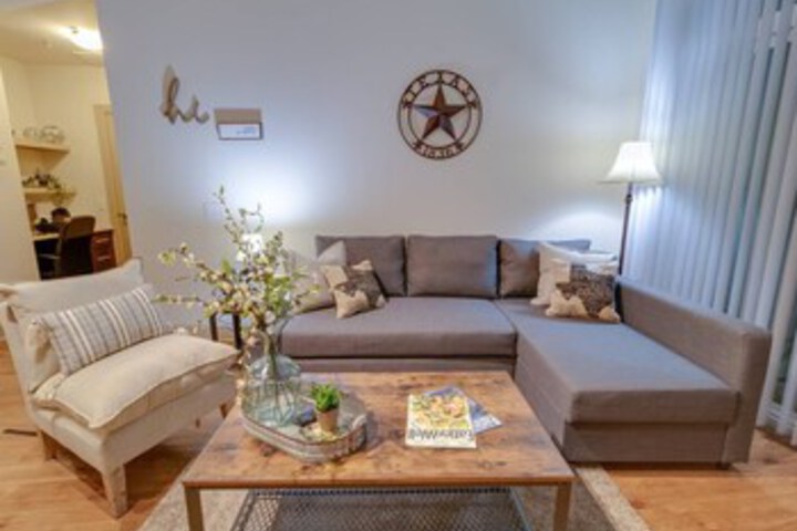 Modern &  Safe Home Access to Pool Free Parking in Houston, TX