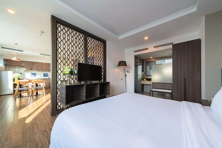 Room 35 of 130