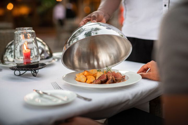 Dining 52 of 76