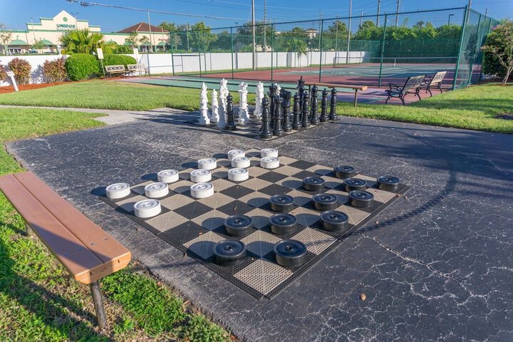 Hotel Exterior 25 of 26