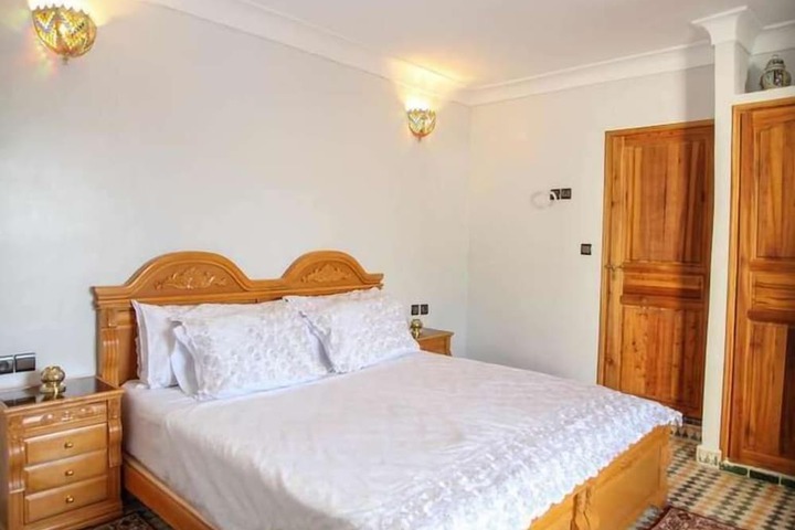 Room 5 of 20