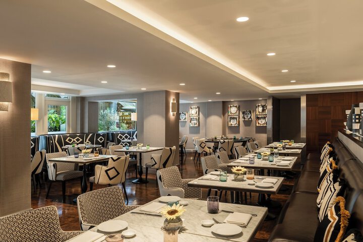 Dining 118 of 149