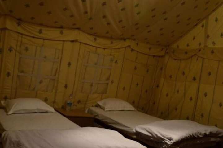 Room 6 of 24