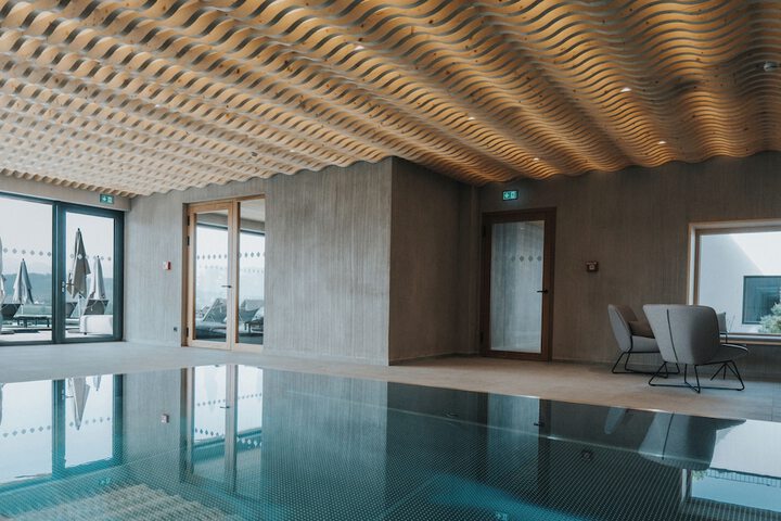 Pool 54 of 75