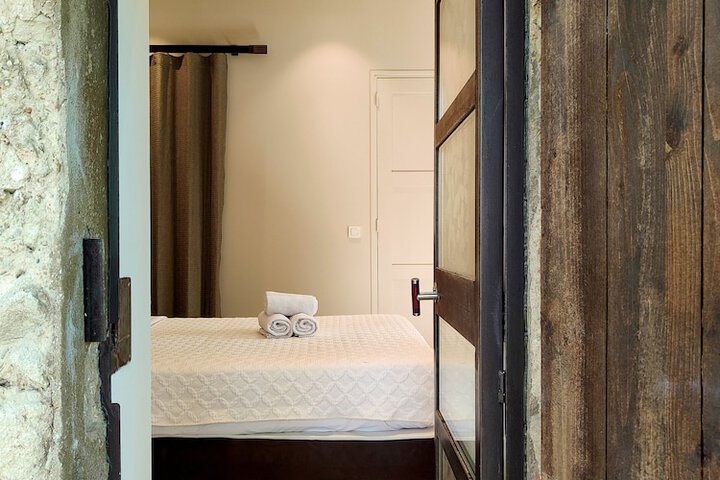 Room 32 of 55