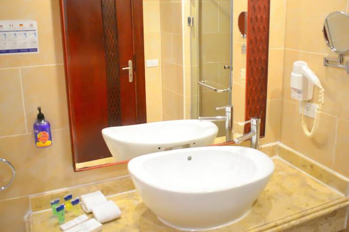Room 15 of 50