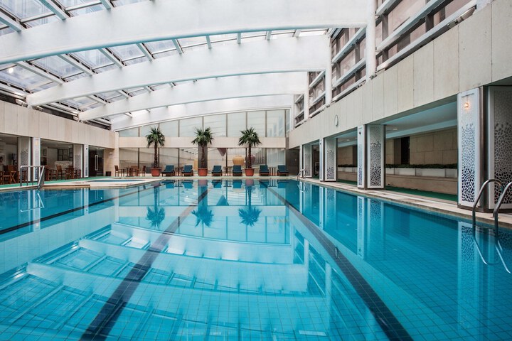 Pool 61 of 95