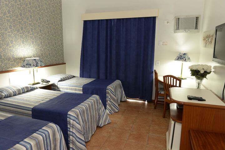 Room 7 of 24