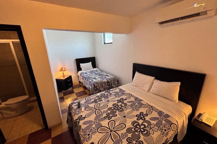 Room 9 of 41