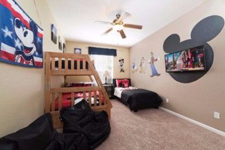 Room 27 of 52