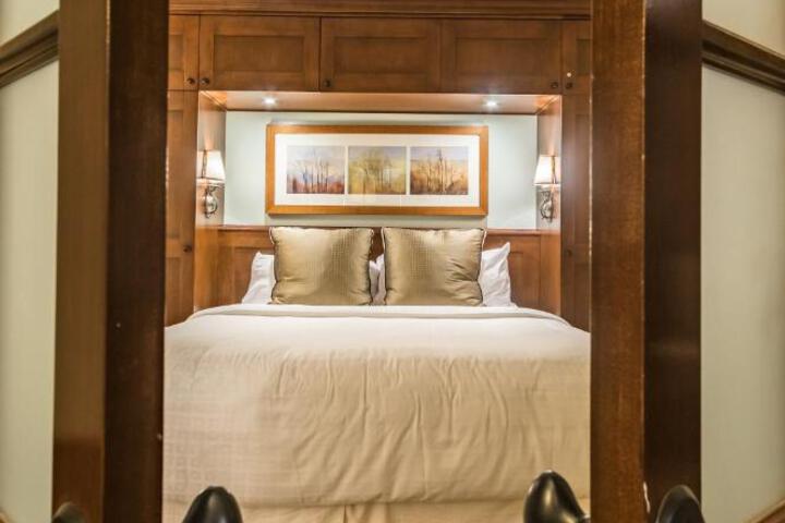 Suite King Size Bed (21 of 43)