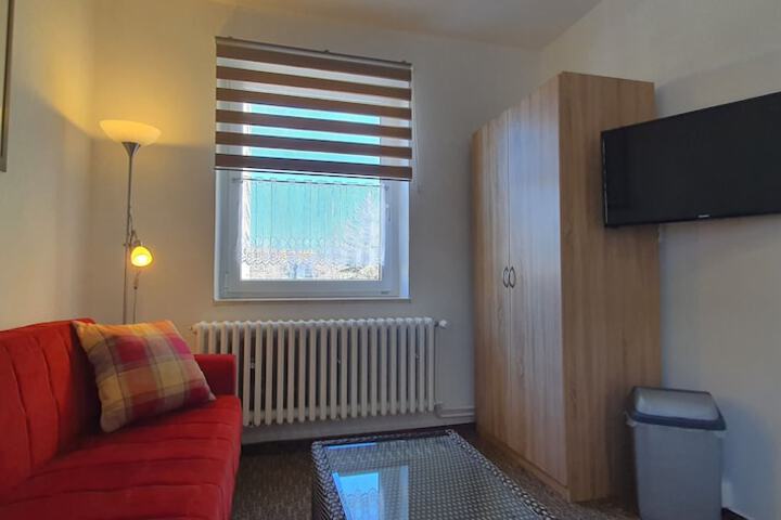 Room 4 of 22