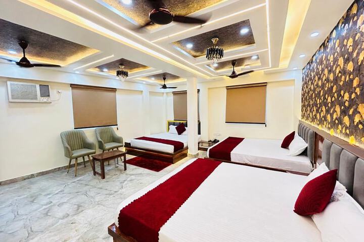 Room 48 of 65