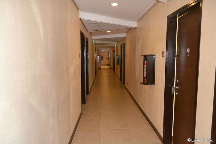 Ballroom/Hall 27 of 46