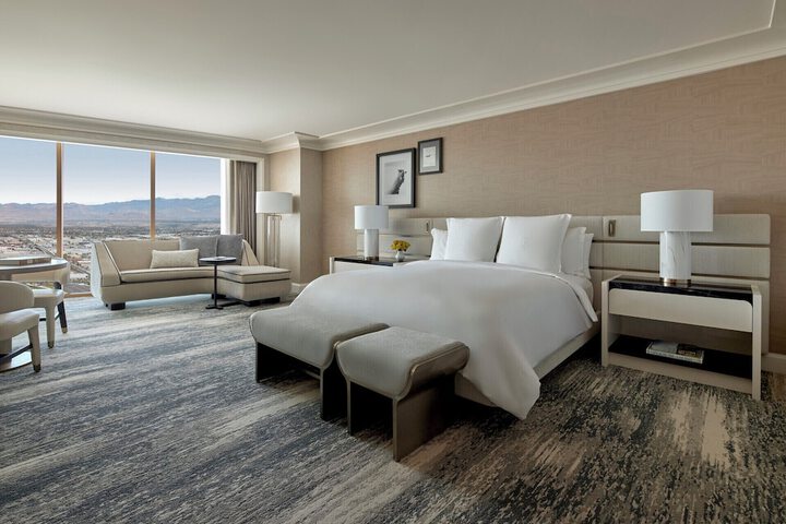 Room 27 of 80