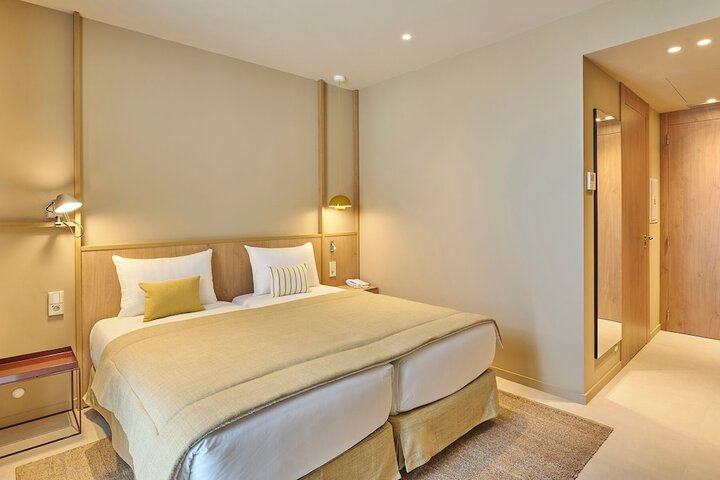 Room 13 of 50