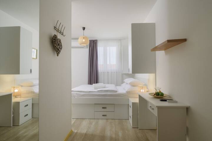 Room 7 of 23
