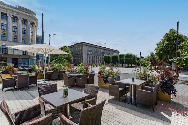 Terrace/Patio 121 of 128