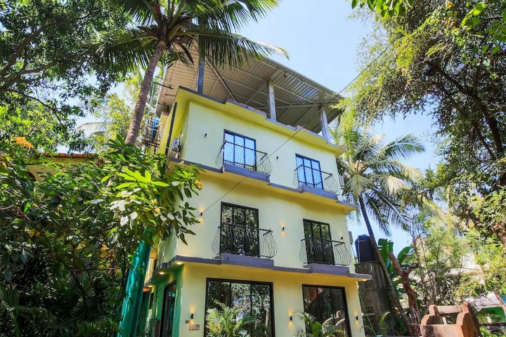 OYO 40937 Calangute Comforts