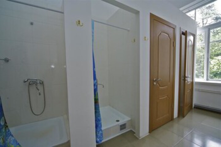Room 3 of 27