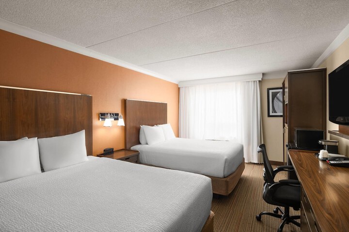 Room 30 of 95
