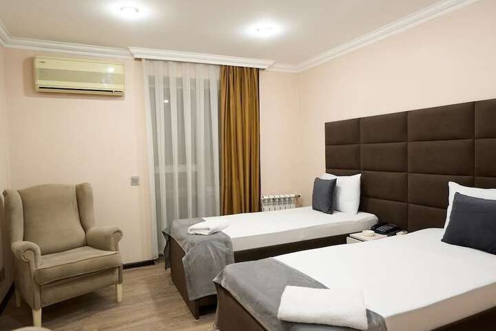 Room 22 of 50